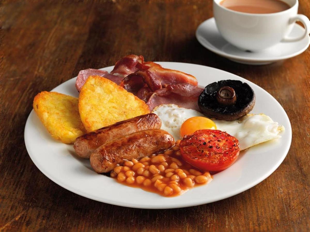 Black Lion 3* Scarborough