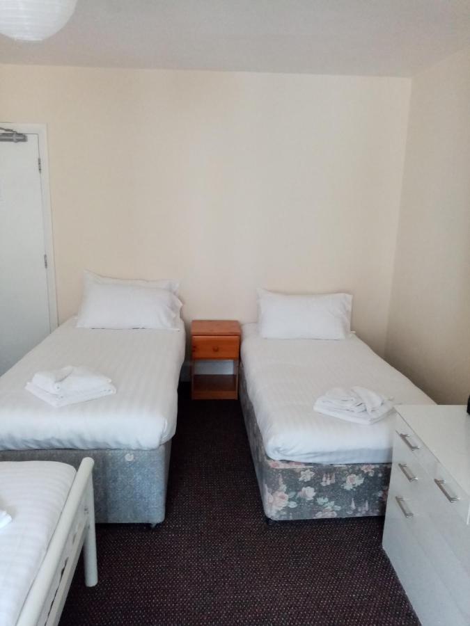 Black Lion Hotel 3*