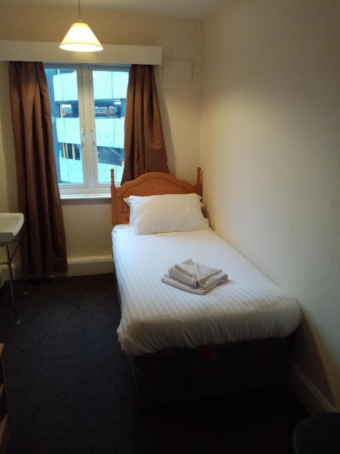 Hotel Black Lion 3*